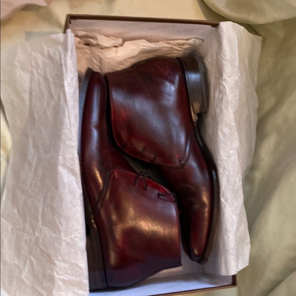Beautiful Bordeaux Mens Harris Chukka Boots from Barneys New York. - Picture 10 of 13